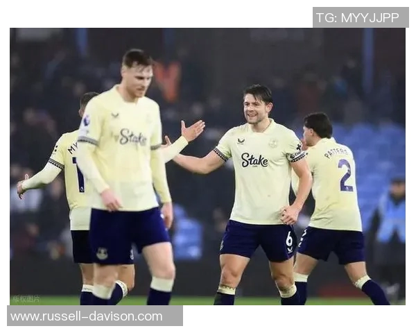 卡尔弗特勒温精彩进球助力埃弗顿战胜利兹联取得重要胜利